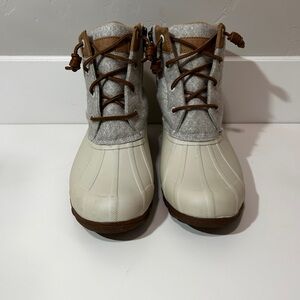 Womens sperry all weather boots size 8